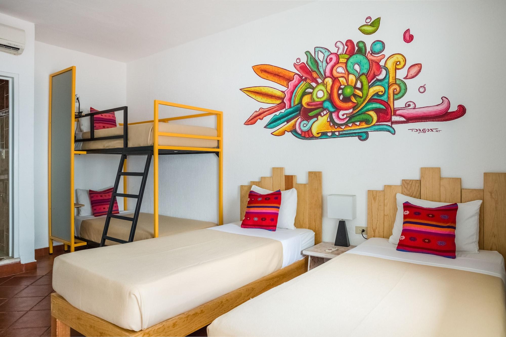 Selina Playa Del Carmen Hotel Exterior photo