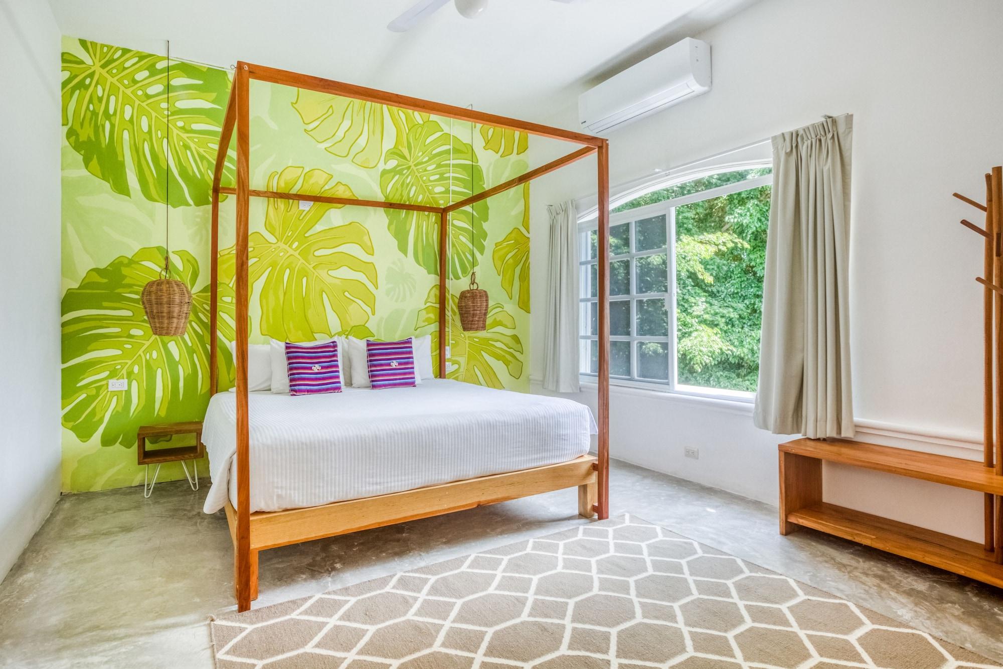 Selina Playa Del Carmen Hotel Exterior photo